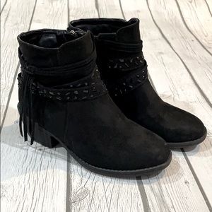 Kenneth Cole Reaction girls booties